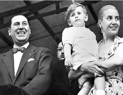 Foto que circuló en las redes indicando que el niño era Jorge Bergoglio