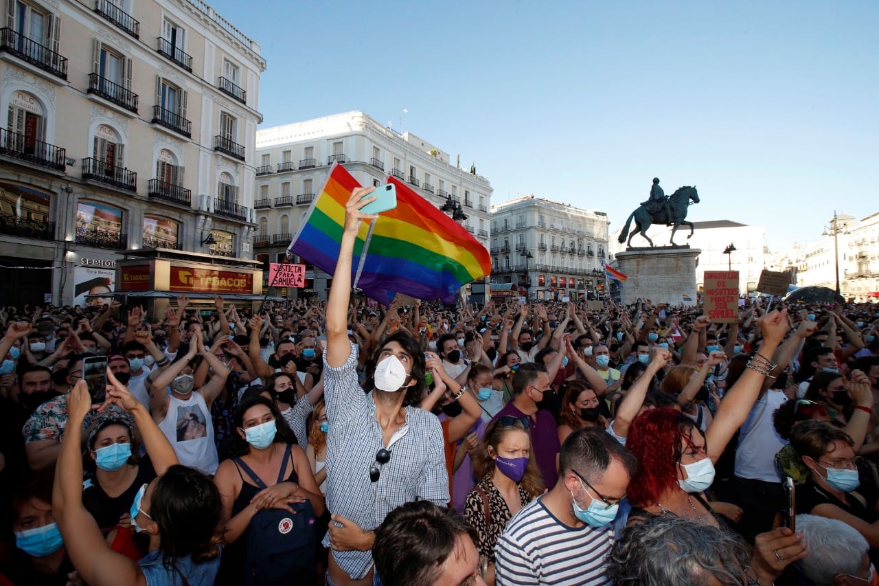 Miles de personas se concentraron en distintas ciudades de España para pedir justicia por Samuel Luiz Muñiz