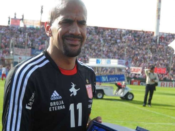 Verón, cerca de un cargo importante en la calle Viamonte.