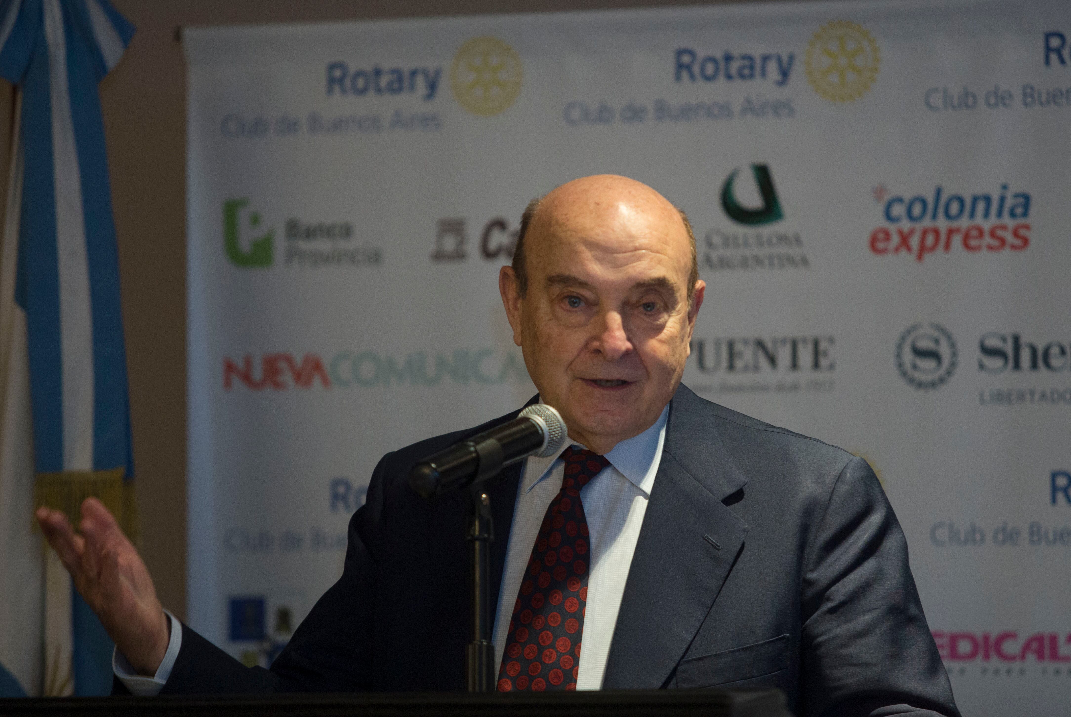 Domingo Cavallo, funcionario de la última dictadura militar y ministro de Economía de Menen y de De la Rúa.