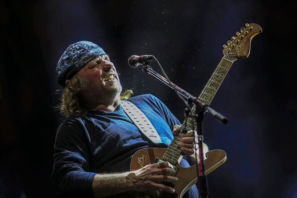 La Renga brindará el show pospuesto del 27 de abril, este sábado en La Plata. (TW La Renga)