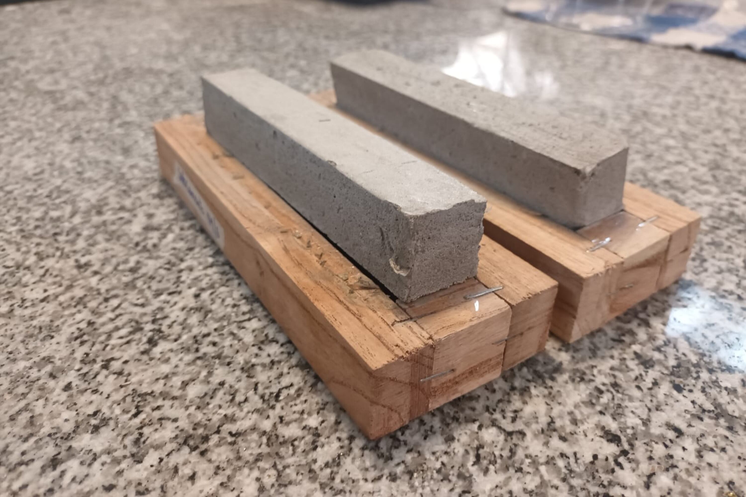 El 80% de la producción se realiza en emprendimientos y cooperativas.