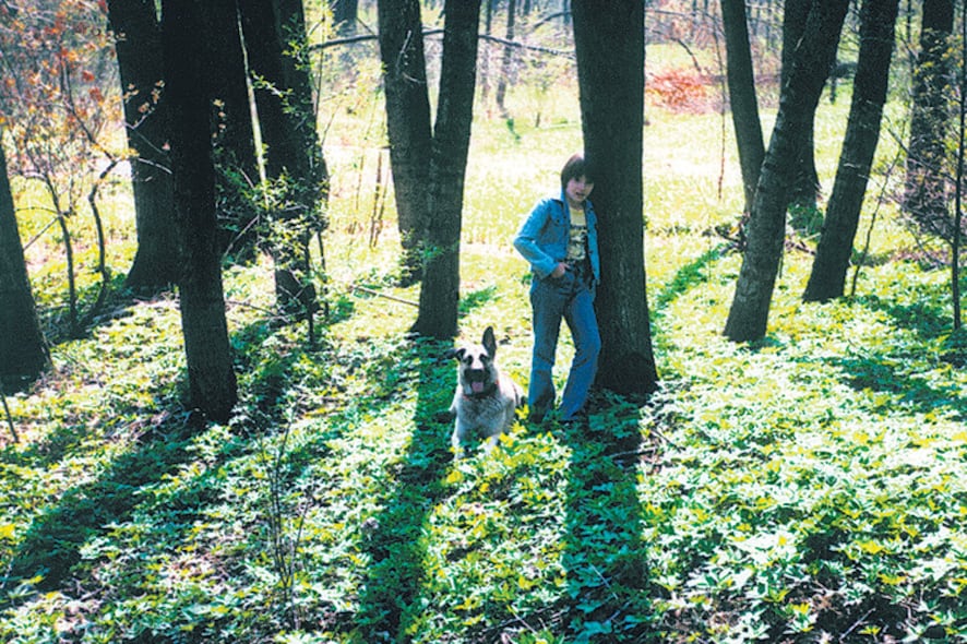 La infancia de Andrei: el hijo de Tarkovski y su perro Dak, el 10 de mayo de 1981.
