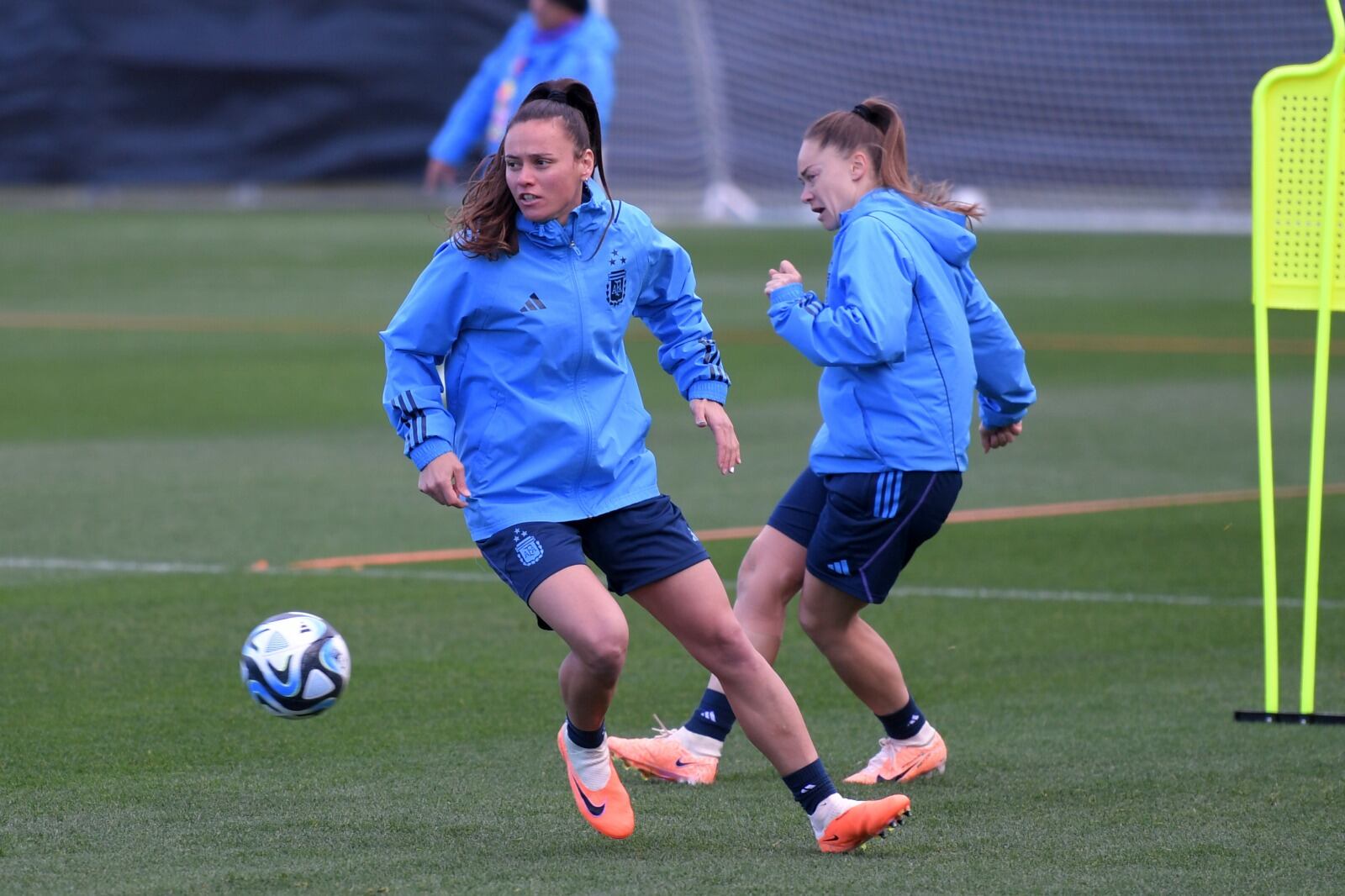 Las chicas se entrenan en Nueva Zelanda