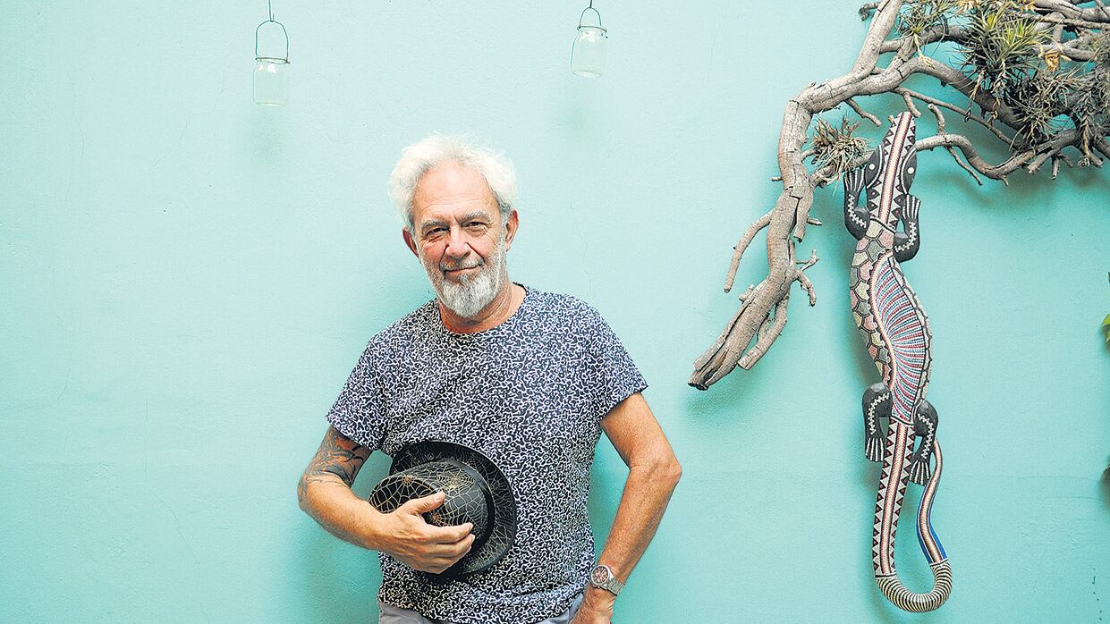 Lalo conduce Circo Súper Pop, de lunes a viernes de 9 a 13, por FM POP.