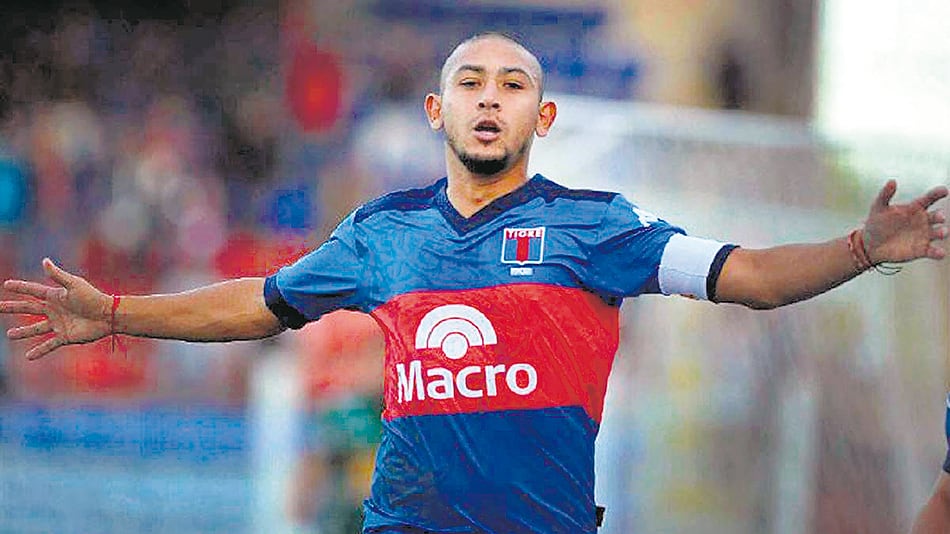 Carlos Luna es uno de los referentes ineludibles del plantel de Tigre.