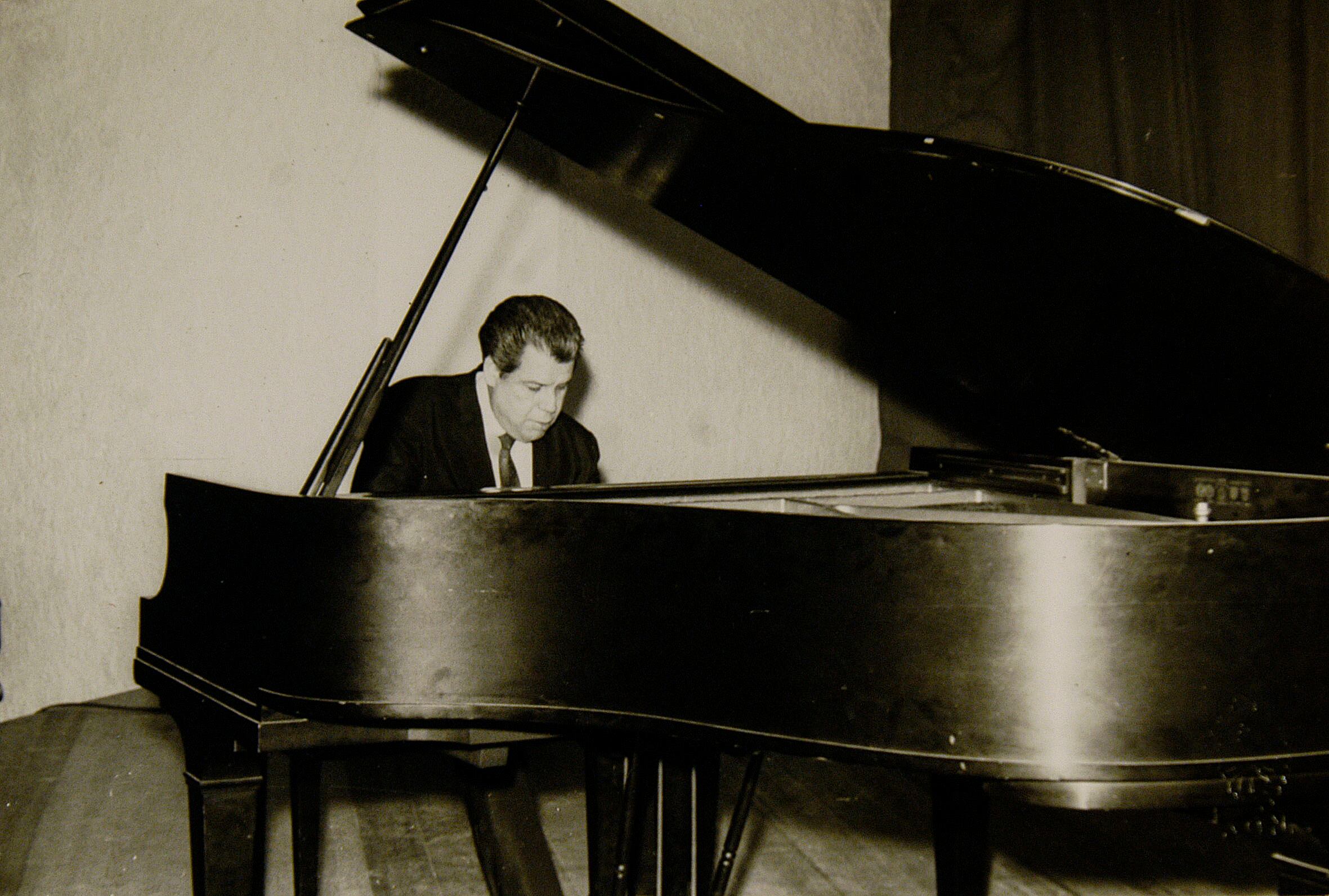 El "Mono" Villegas fue mucho más que un pianista de jazz.