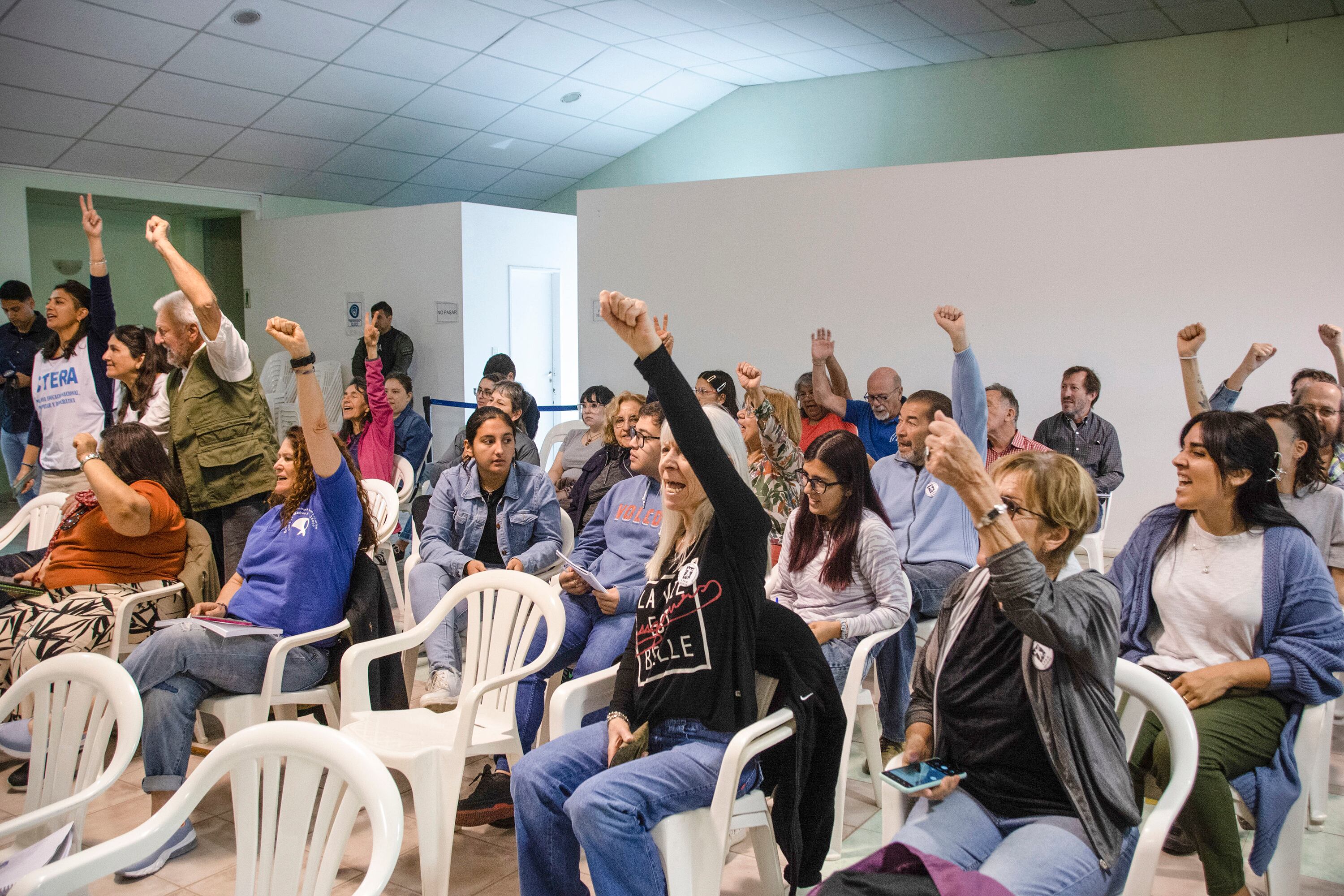 La audiencia de apertura del juicio se extendió por aproximadamente seis horas.
