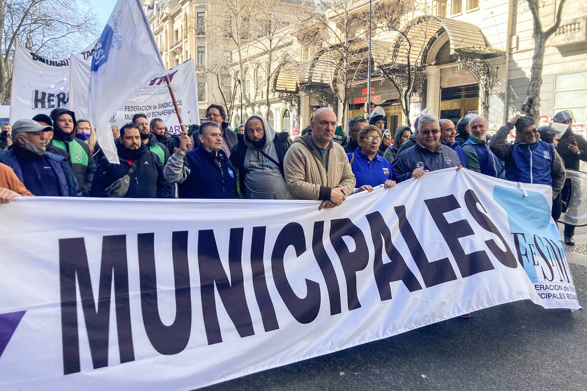 Los trabajadores municipales avanzan en acuerdos paritarios para ganarle a la disparada de precios.