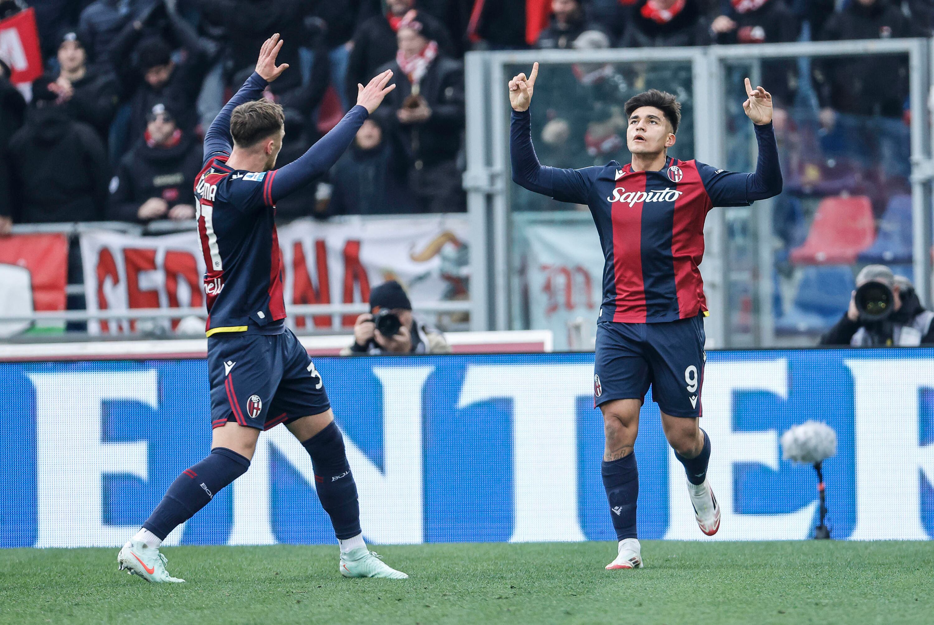 Santi Castro marcó su sexto gol para Bologna