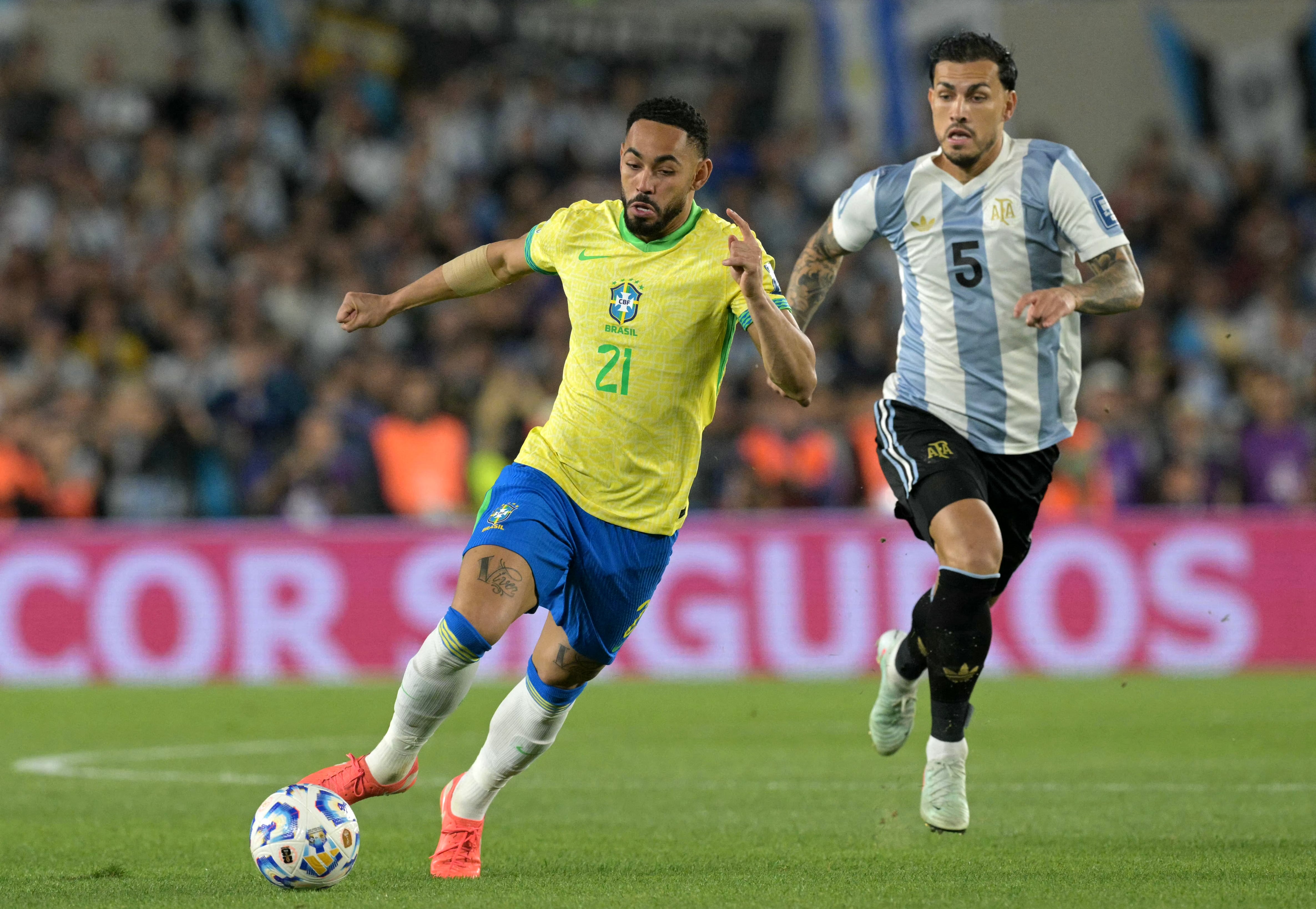 Argentina goleó 4 a 1 a Brasil por Eliminatorias. 