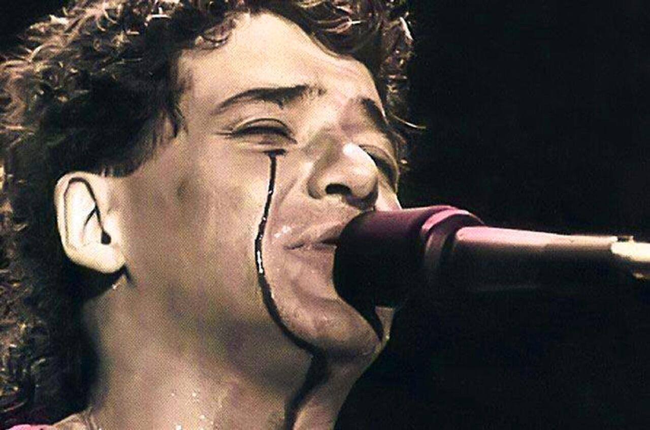 En 1988 muere Miguel Abuelo a los 42 años, líder de Los Abuelos de la Nada, una de las bandas emblemáticas de los años 80.