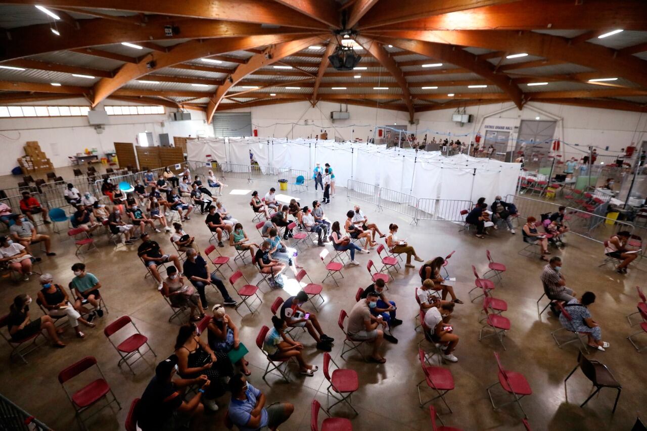 En las últimoas dos semanas 4.000.000 de personas se aplicaron en Francia la vacuna contra la covid.