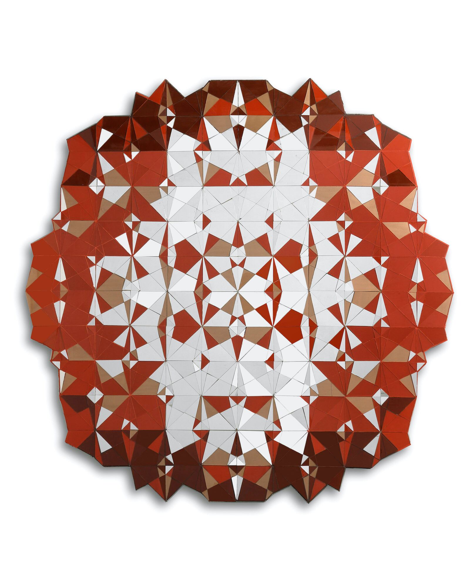 "Otro deseo", de Luis Rodriguez; espejo y vidrio sobre madera. Abajo: Serie "Táctica sintáctica", dibujo de L.R.