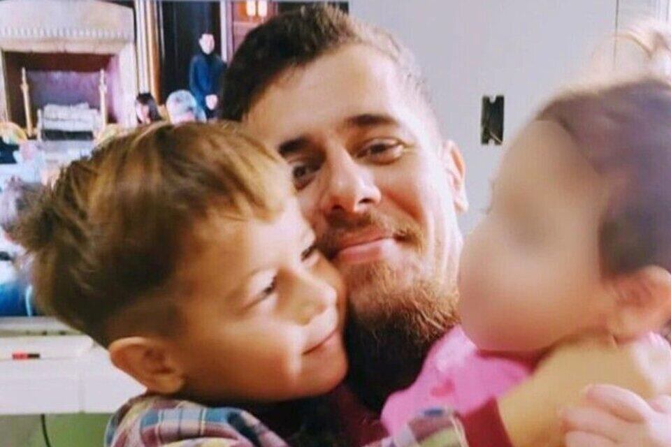 El padre de Lucio Dupuy encabezó la última marcha en reclamo de Justicia por la muerte de su hijo. 