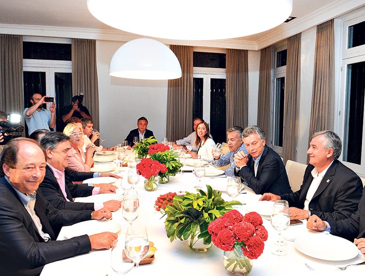 Macri encabezó la cena en la residencia presidencial de Olivos junto a la plana mayor de la UCR y el PRO.