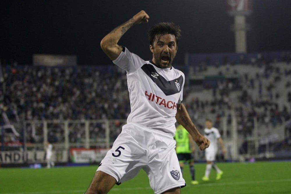 Fabián Cubero se está preparando para ser mánager de Vélez.