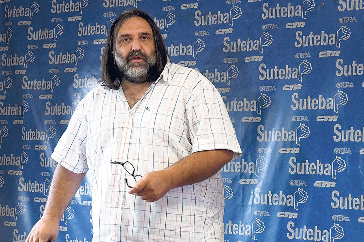 El titular de Suteba, Roberto Baradel, integra la terna para el premio que otorga el Nasuwt.