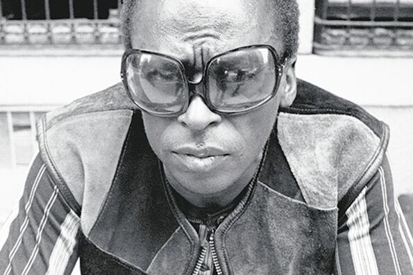 Cuando entró a grabar Kind of Blue, la reputación de Miles Davis estaba algo empañada.