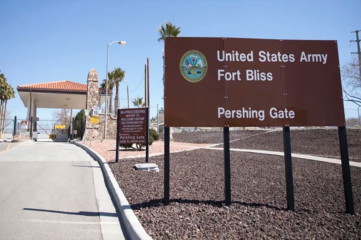 Entrada a la base militar Fort Bliss en El Paso, Texas