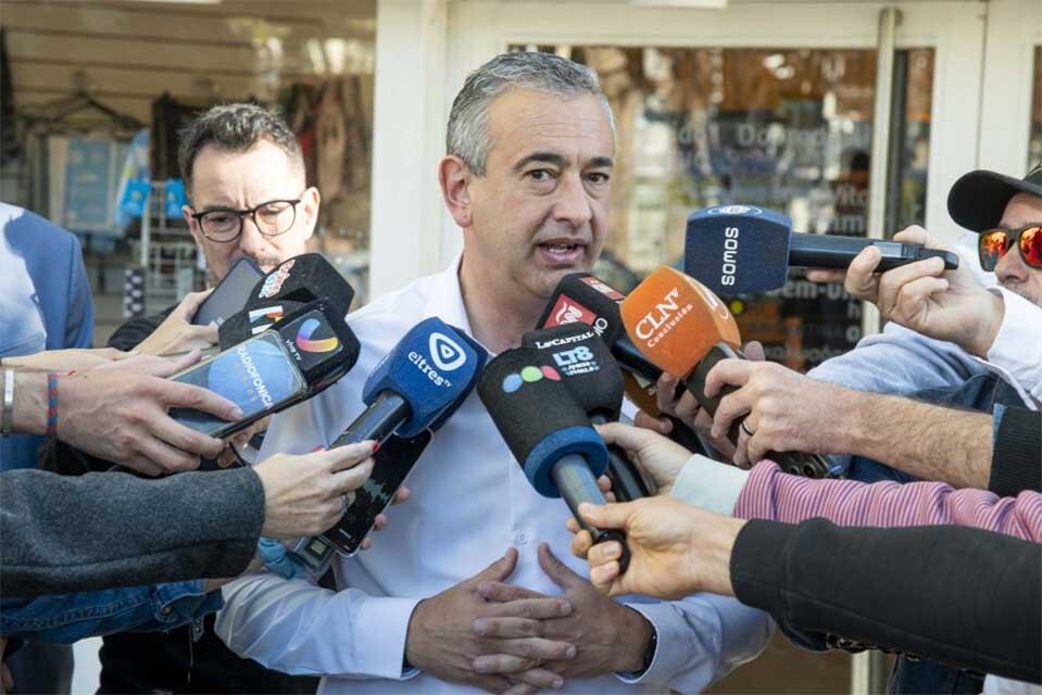 Javkin convocó a la prensa en el ETUR para festejar el crecimiento turístico.