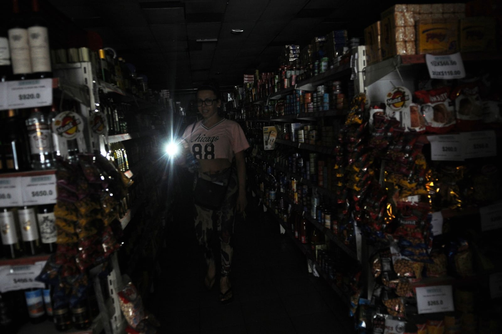 En el barrio porteño de Montecastro hace casi dos semanas que tienen problemas con el servicio eléctrico.