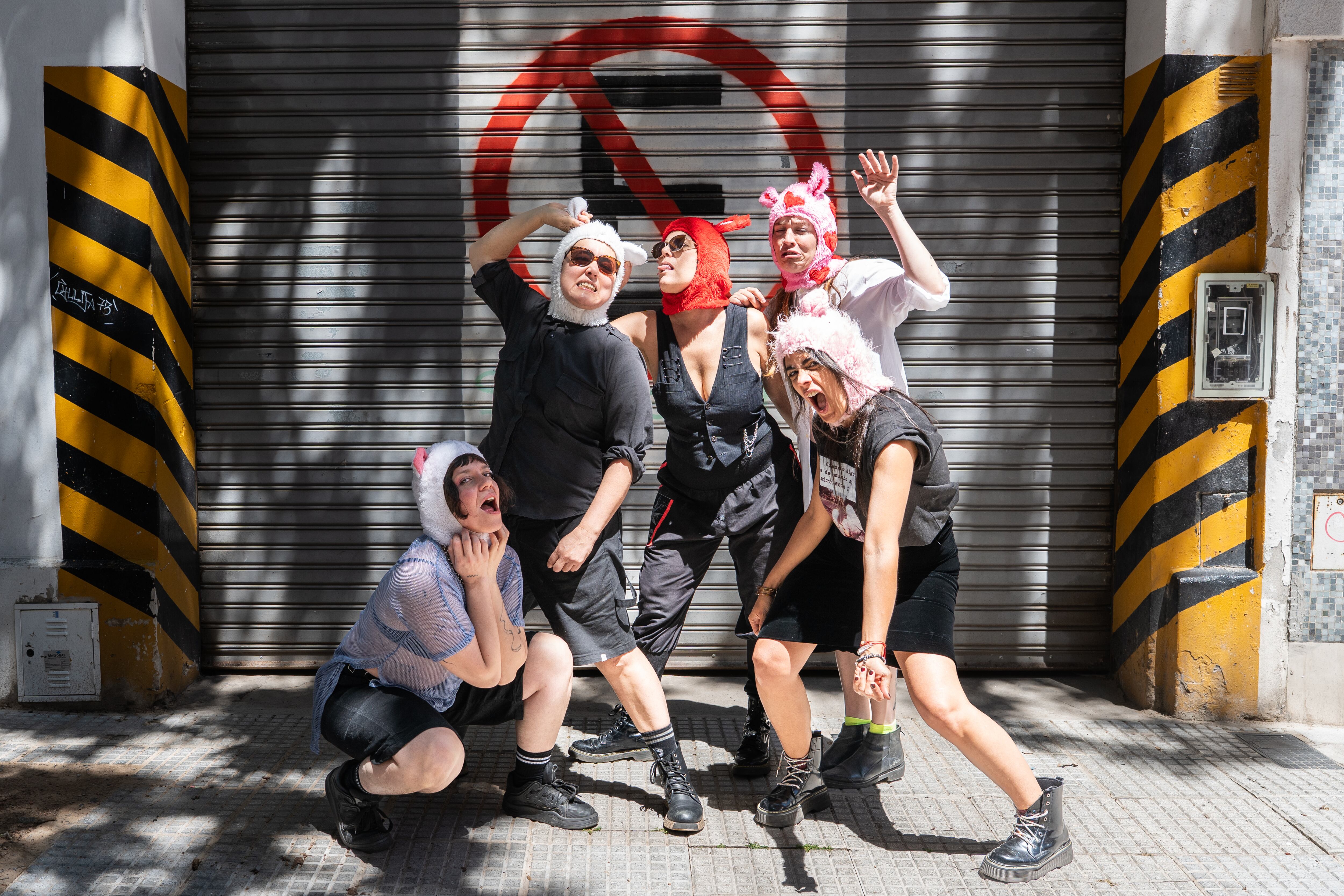 “Femme Fontaine–Venganza Peluche”, se titula el nuevo álbum de Pequeño Bambi.