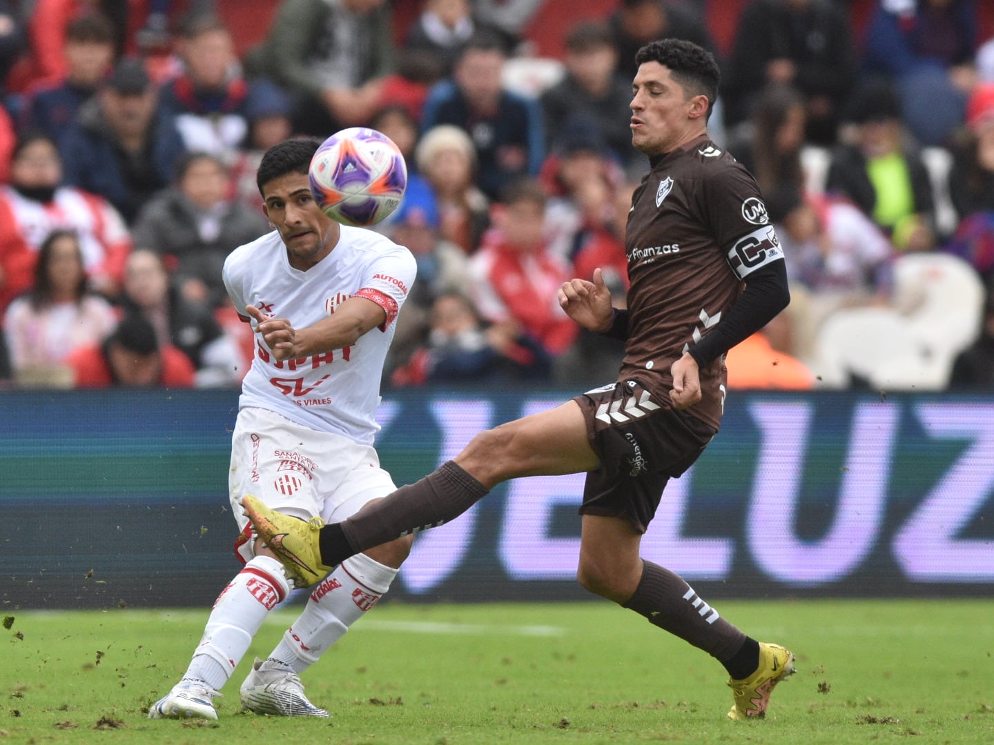 Unión buscó más ante la pasividad de Platense