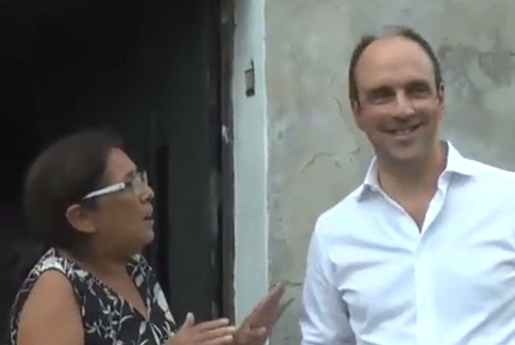 Corral se encontró con un reclamo inesperado en el barrio Deloit.