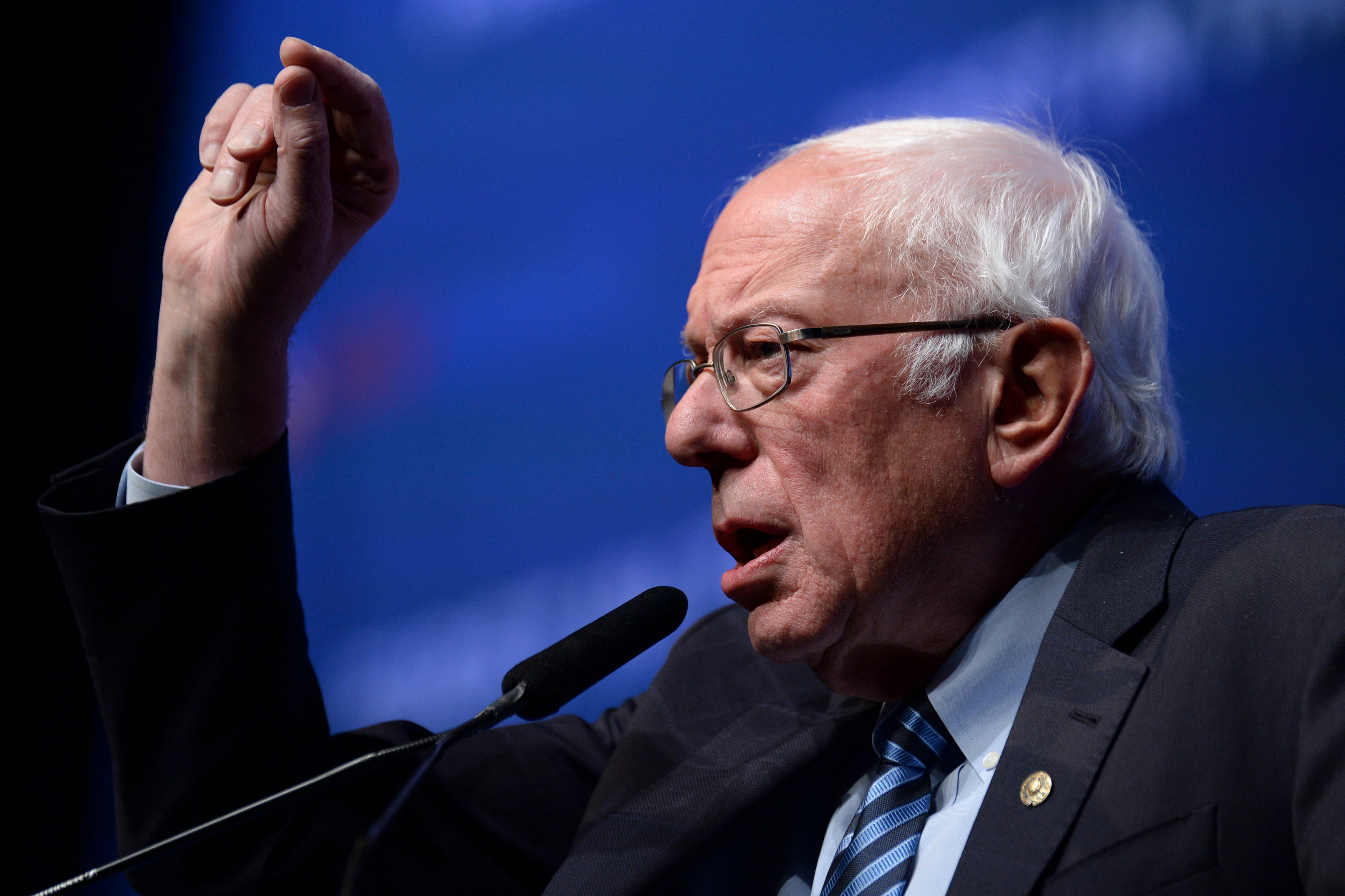 Sanders será senador otros sesis años tras su reelección.