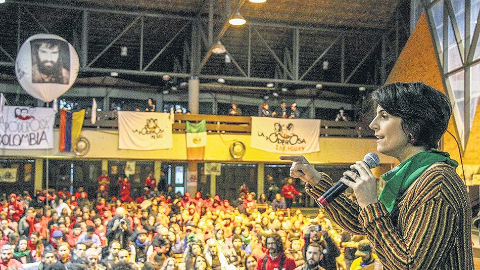 “Marielle y Santiago están muertos, Lula está en la cárcel, la policía nos está persiguiendo”, denunció la candidata D’Avila.