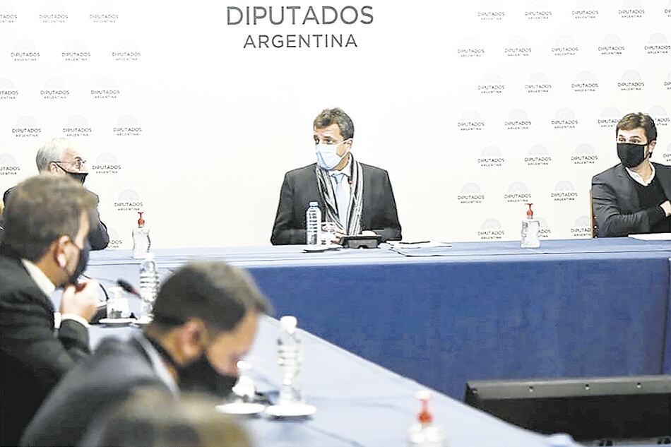 Sergio Massa encabezó la reunión de Labor Parlmentaria que se extendió por ocho horas.