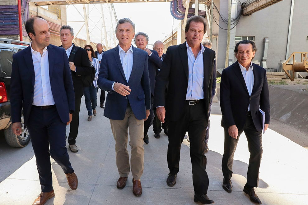El 27 de febrero de 2019, Mauricio Macri recorrió las instalaciones de una de las plantas de la cerealera, en Timbúes, acompañado por otros funcionarios y por el propio Sergio Nardelli.
