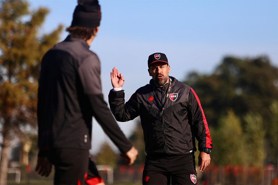 Fabbiani define hoy el once titular