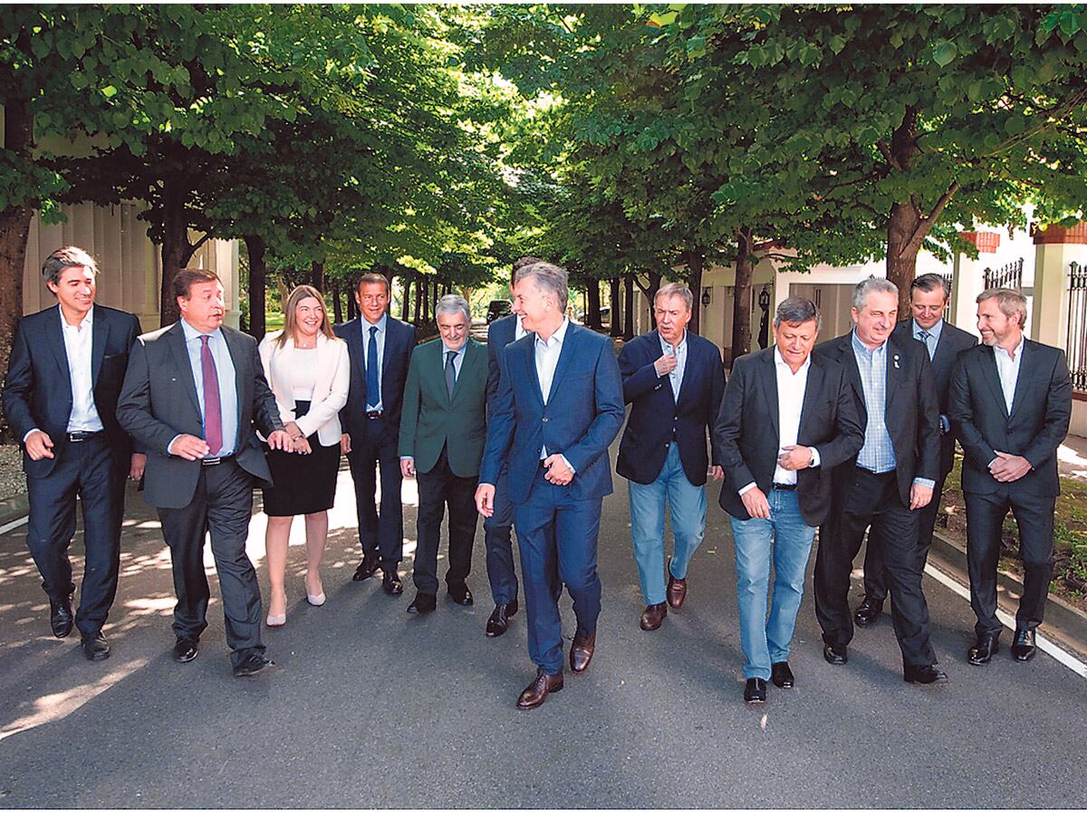 Macri y el ministro Frigerio recibieron a los gobernadores en la residencia de Olivos.