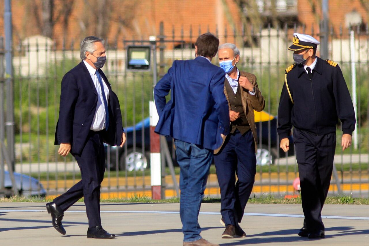 El presidente Alberto Fernández está hablando con los movimientos sociales para que levanten la marcha en su apoyo prevista para este jueves.