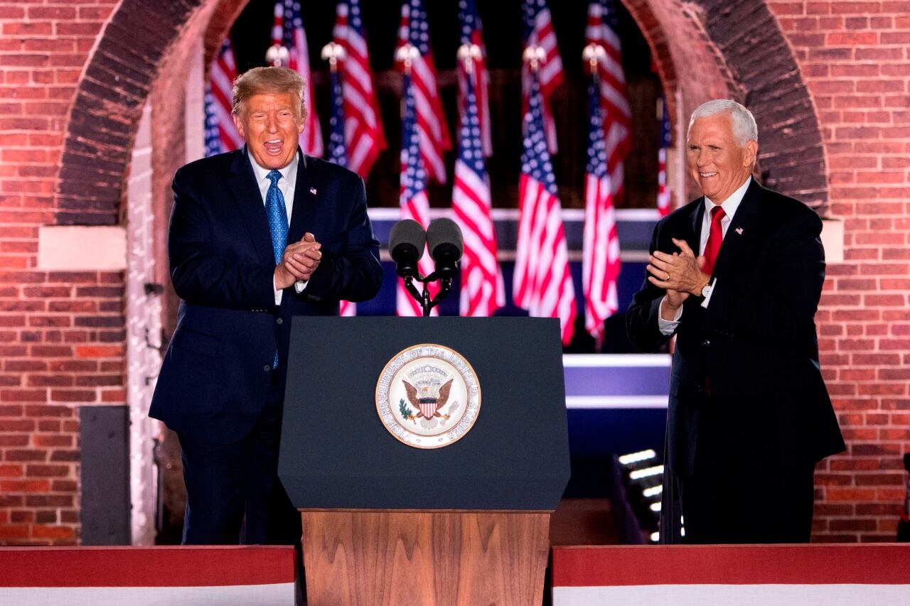 Trump y Pence participan en la conveción desde Fort McHenry, Baltimore. 