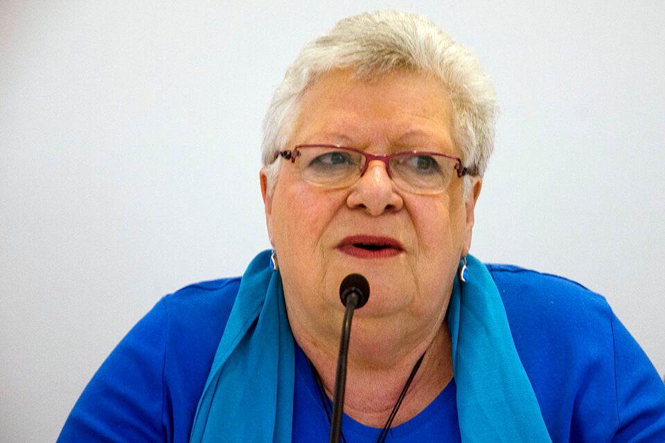 Luisa Futoransky traerá su voz y sus poemas desde París