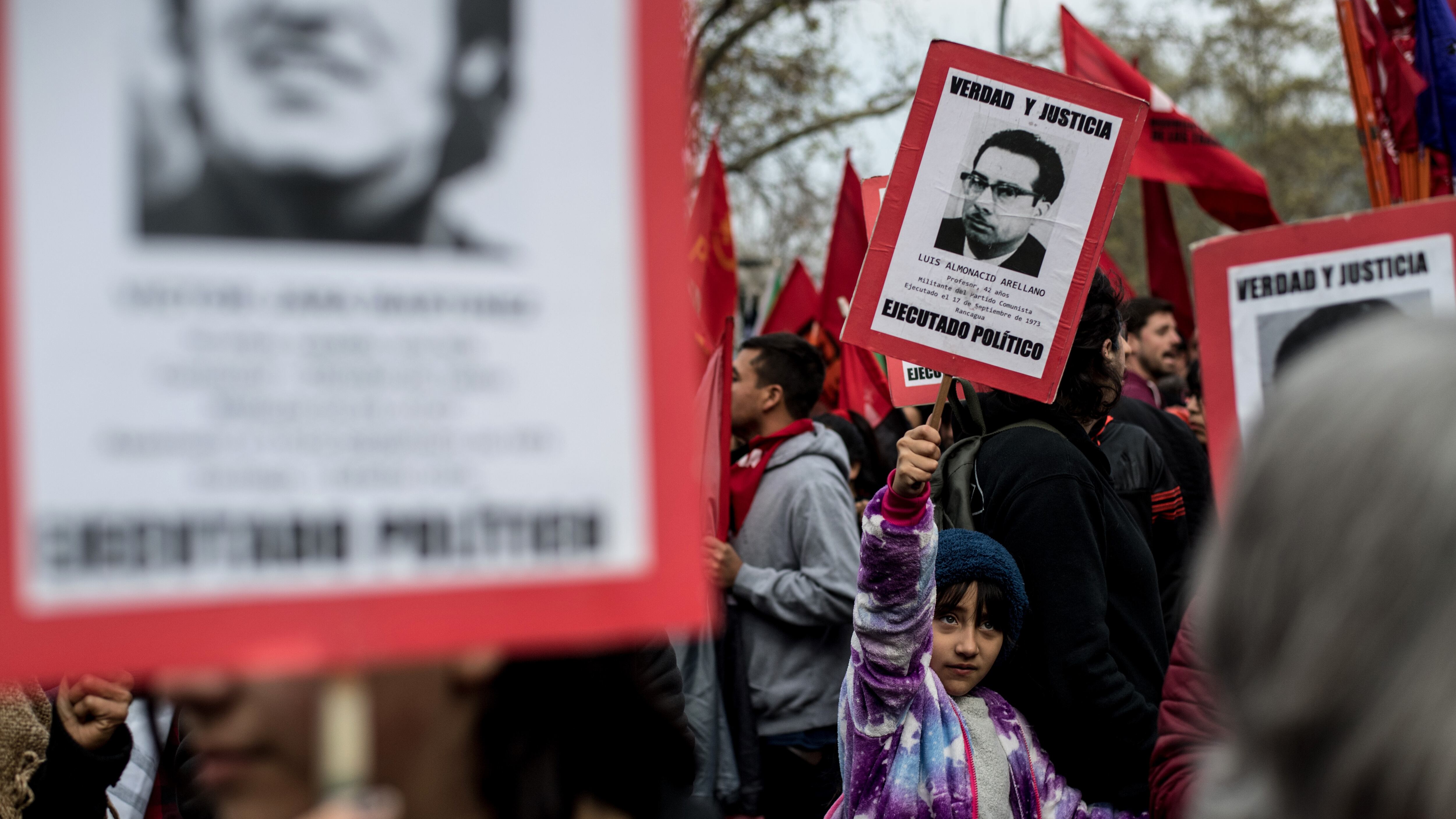 En distintas pancartas se podían leer consignas como "¿Dónde están?", o "Yo no olvido, exijo justicia".