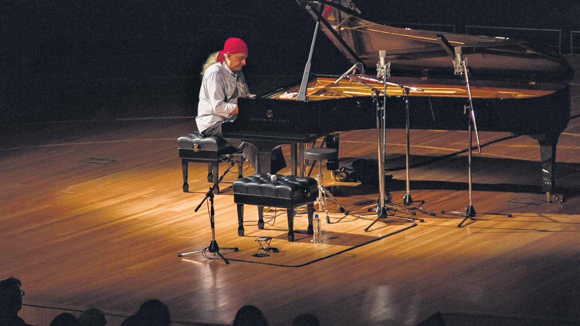 “Hay un gesto en la música que no debe perderse. Algo que tiene que ver con el canto”, afirma Egberto Gismonti.