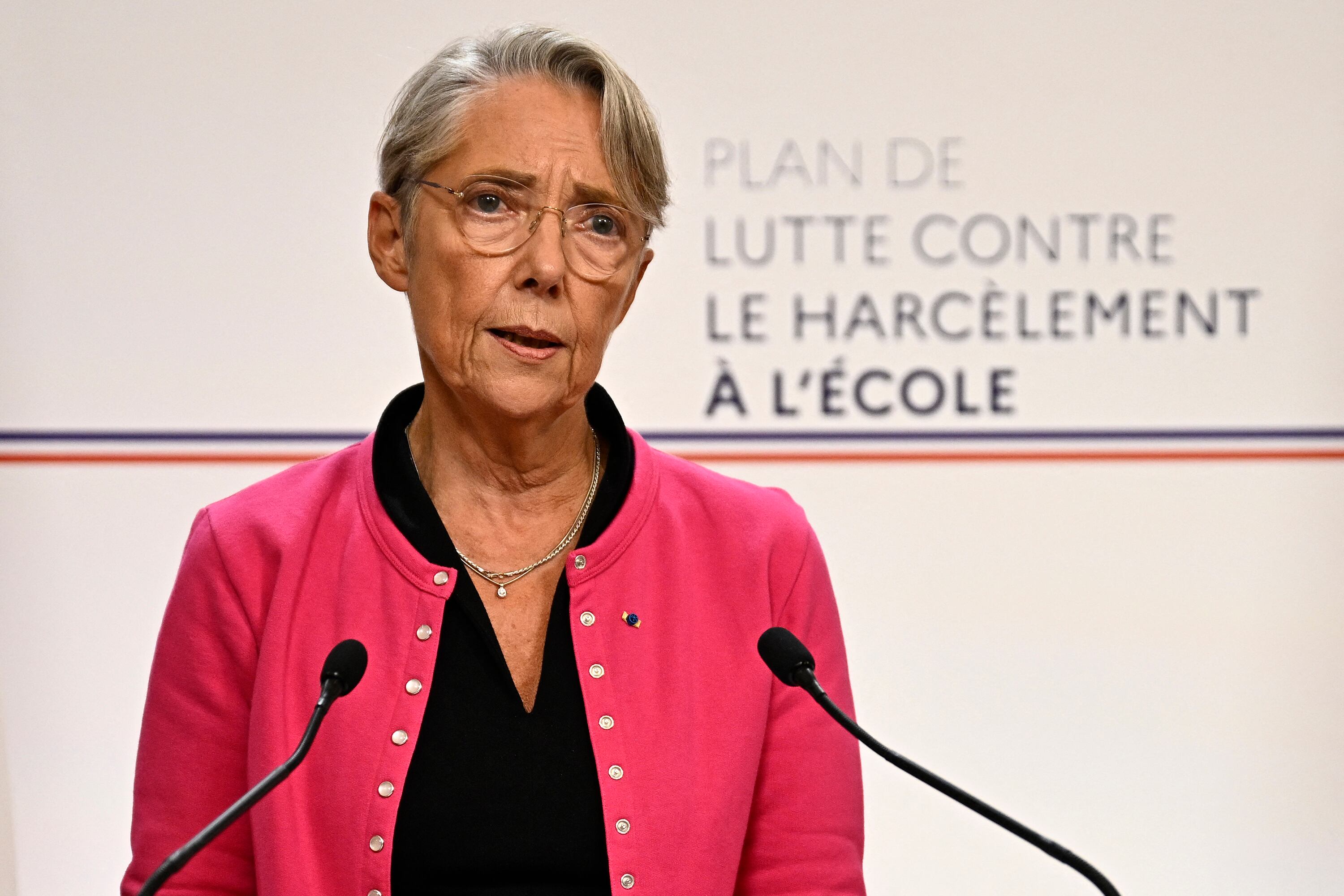 "100% prevención, 100% detección y 100% soluciones", es la meta de Francia para el bullying