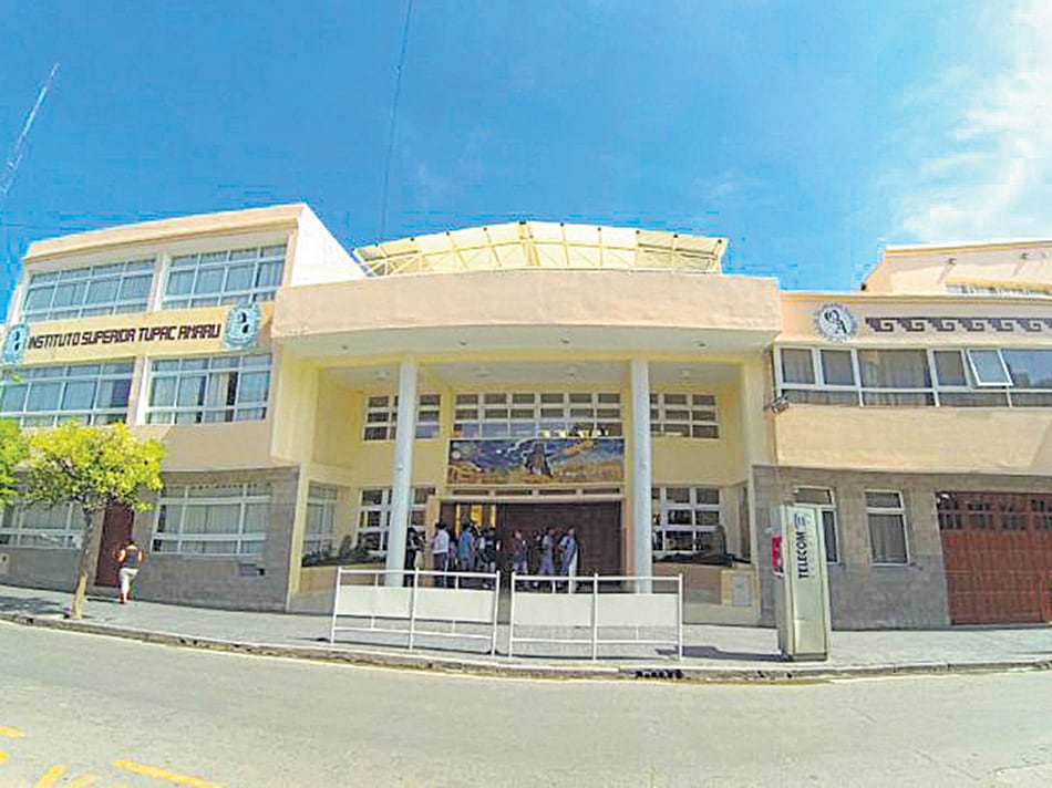 En la capital jujeña funcionan el terciario Tupac Amaru y los secundarios Olga Arédez y Germán Abdala.