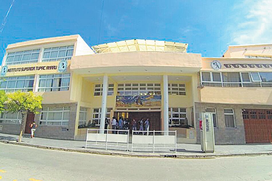 En la capital jujeña funcionan el terciario Tupac Amaru y los secundarios Olga Arédez y Germán Abdala.