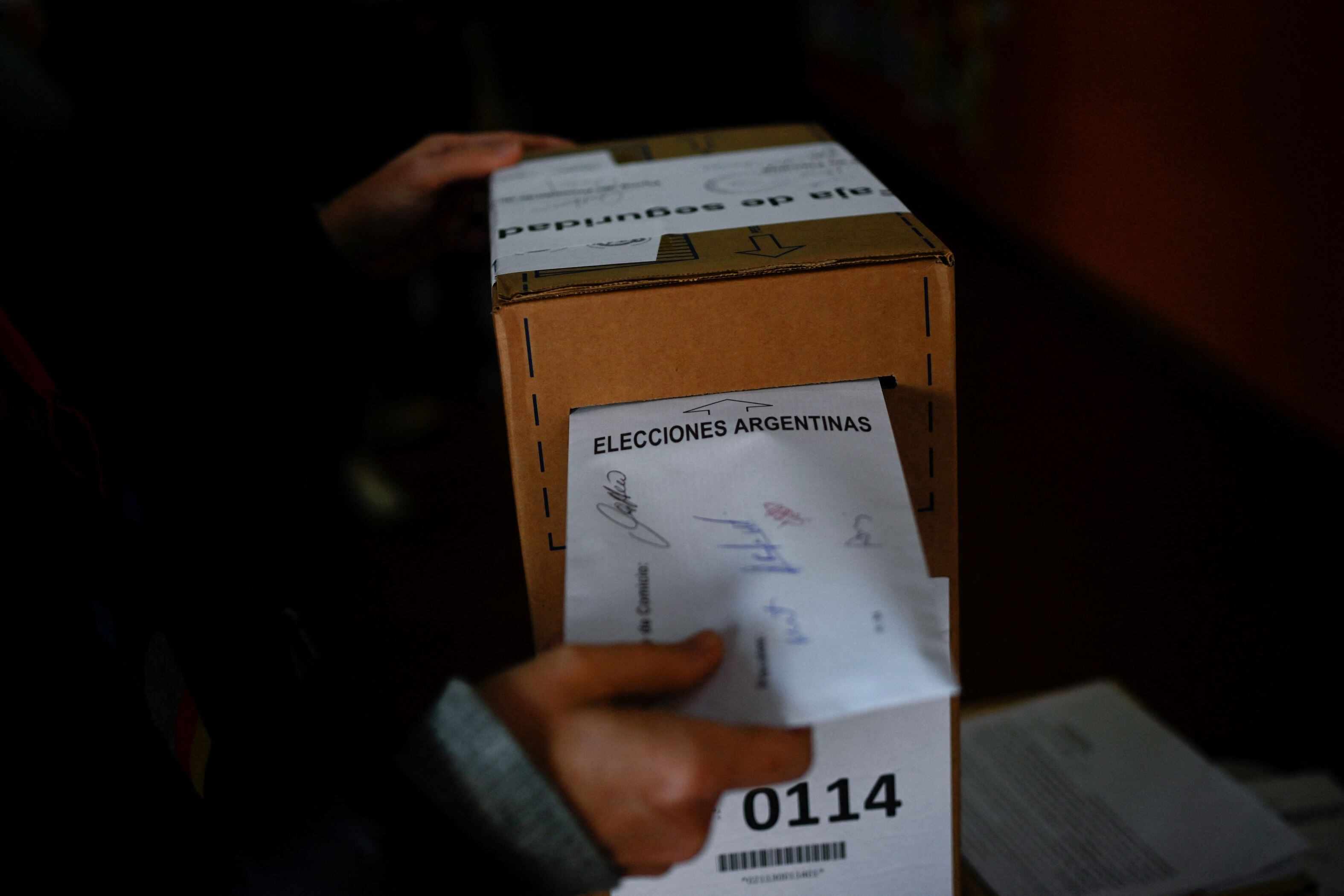 Están habilitados para votar los 1.320.478 electores que figuran en el padrón tucumano