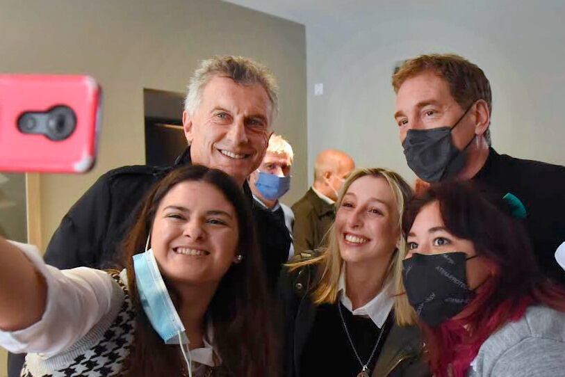 Diego Santilli: "Nos disculpamos. En el tweet anterior hubo un error involuntario. Ya fue corregido y eliminado." 