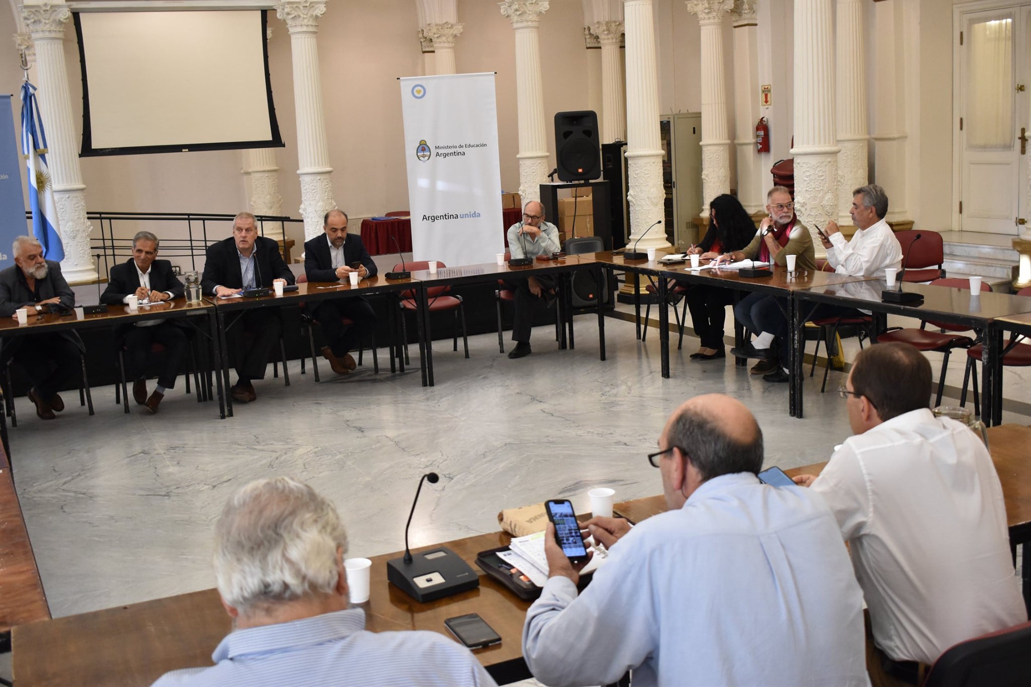 Los dirigentes sindicales se reunieron este lunes con los funcionarios de Educación, encabezados por Jaime Perczyk, secretario de Políticas Universitarias.