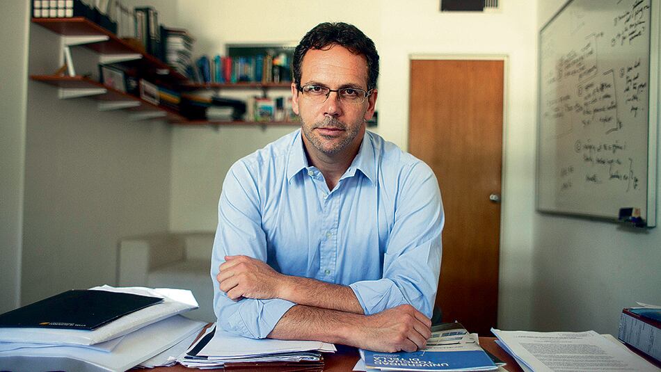 “No creemos en imponer restricciones cambiarias”, afirmó Sandleris.