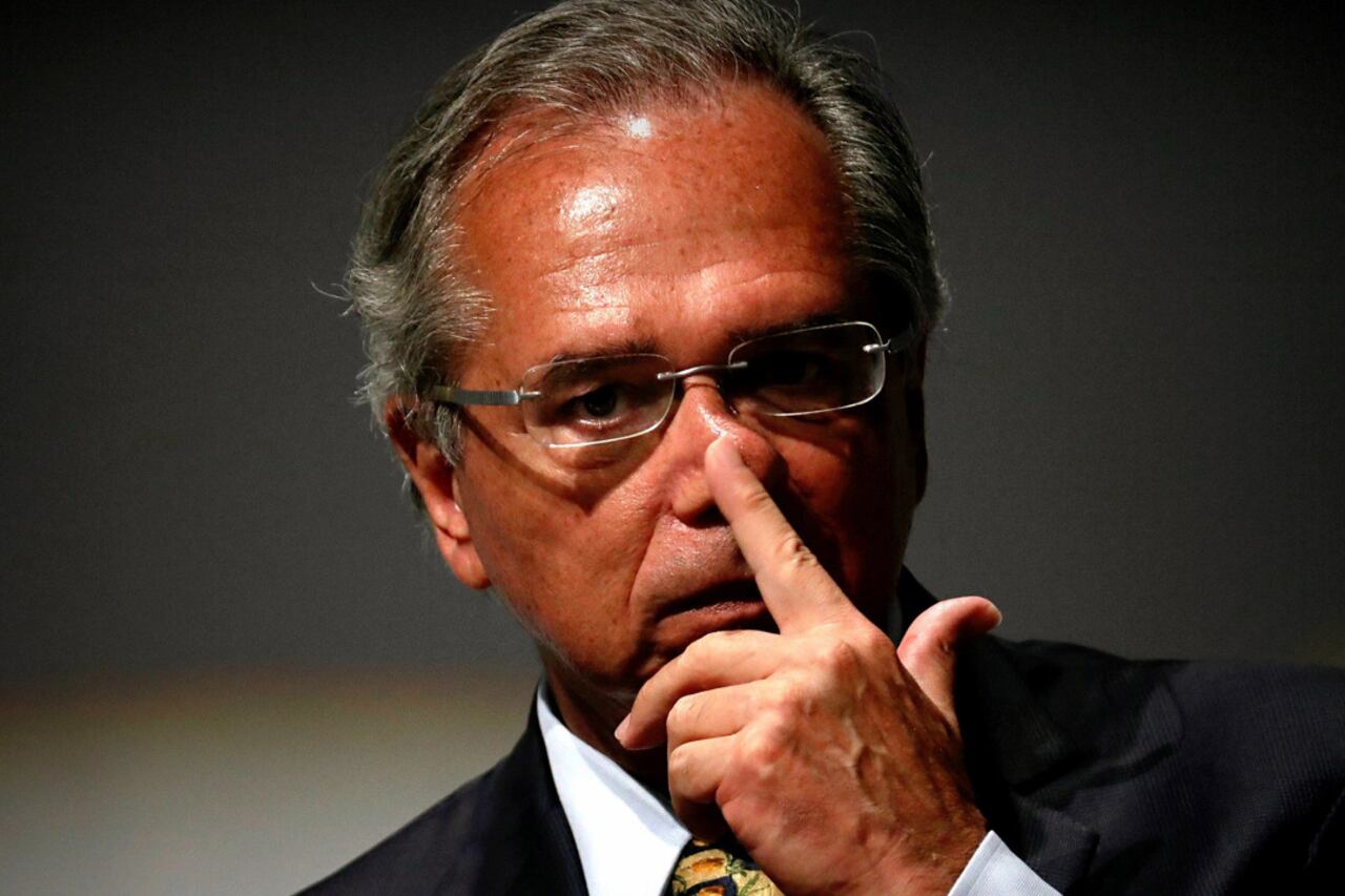 Guedes le marcó la cancha a Bolsonaro, y amenazó con renunciar si Brasil profundiza su endeudamiento.