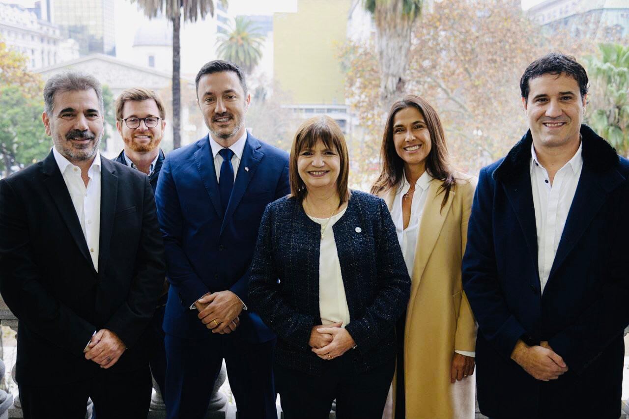 Bullrich, Petri y los principales rostros del armado bonaerense del ala dura de JxC.