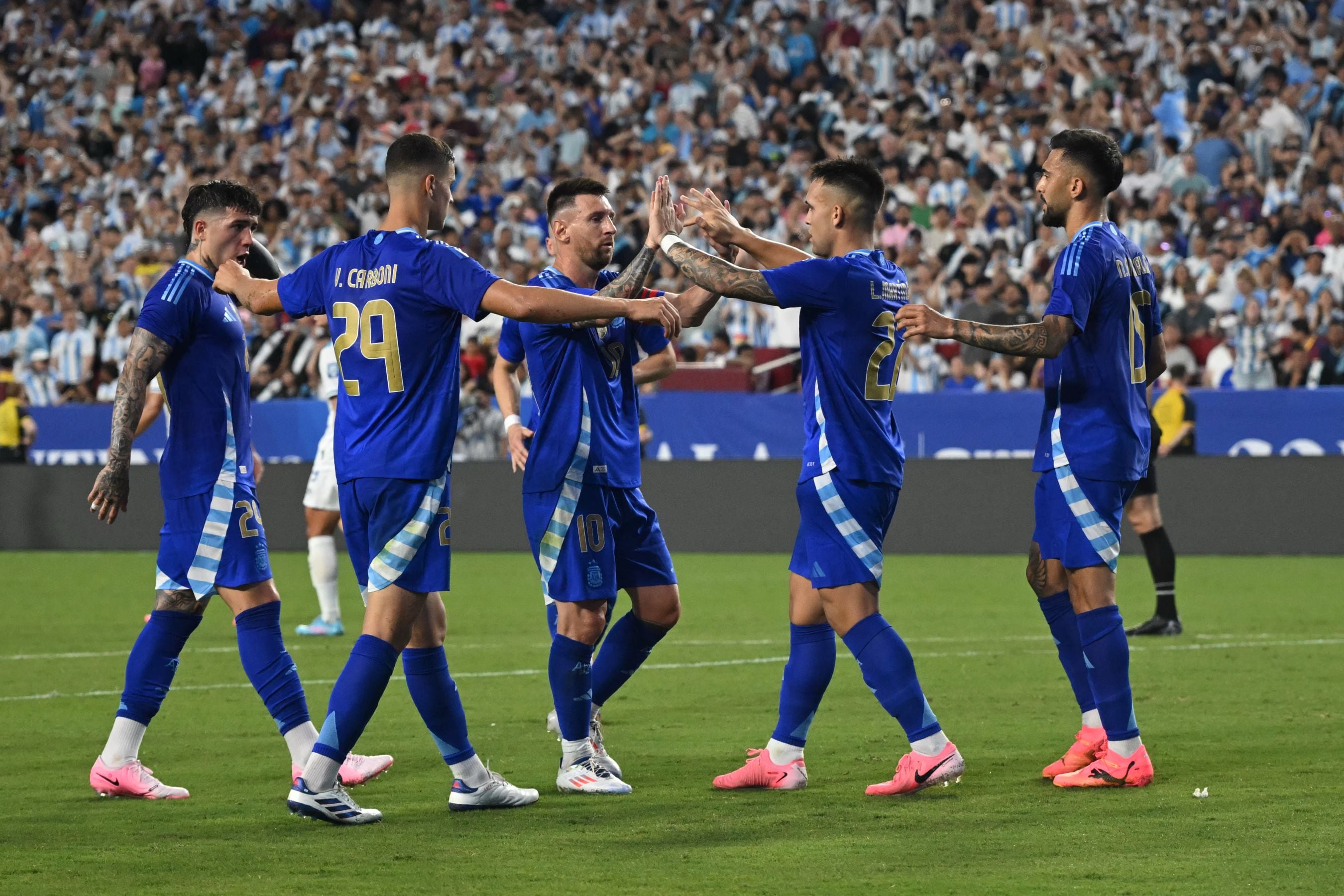 Argentina le ganó 4-1 a Guatemala y llega afilada al debut de la Copa América